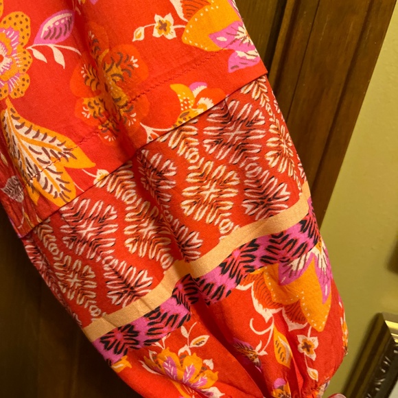 NWT Liverpool Los Angeles Red/Orange Print Top.  Sz. Lg. - Picture 3 of 16